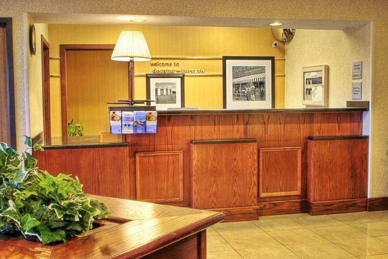 Hampton Inn Decatur/Forsyth - Forsyth, IL