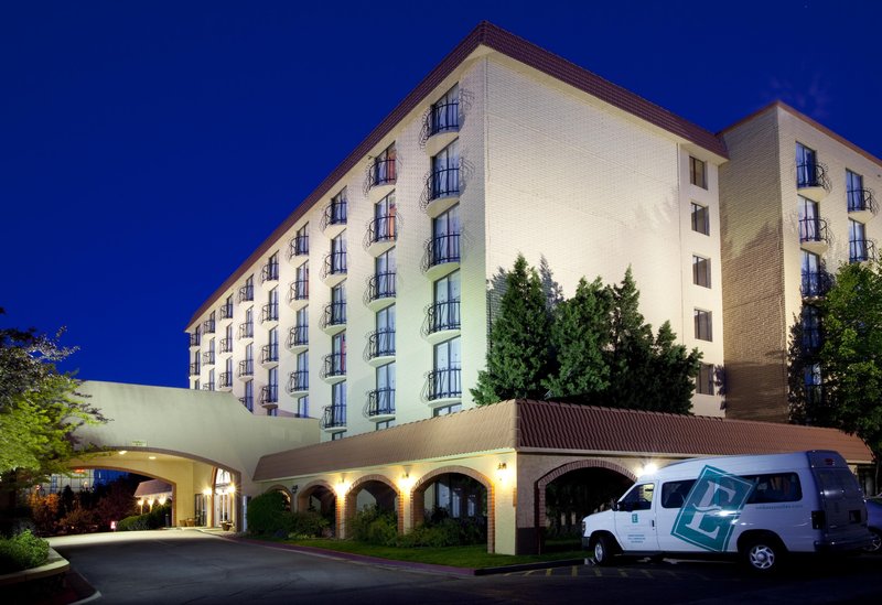 Embassy Suites By Hilton Denver Southeast - Denver, CO