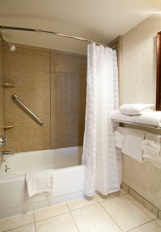 Embassy Suites By Hilton Denver Southeast - Denver, CO