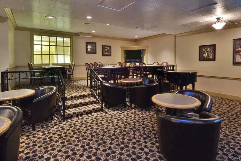 Embassy Suites By Hilton Denver Southeast - Denver, CO