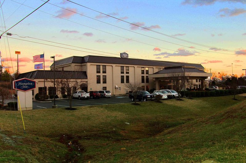 Hampton Inn Dickson - Dickson, TN