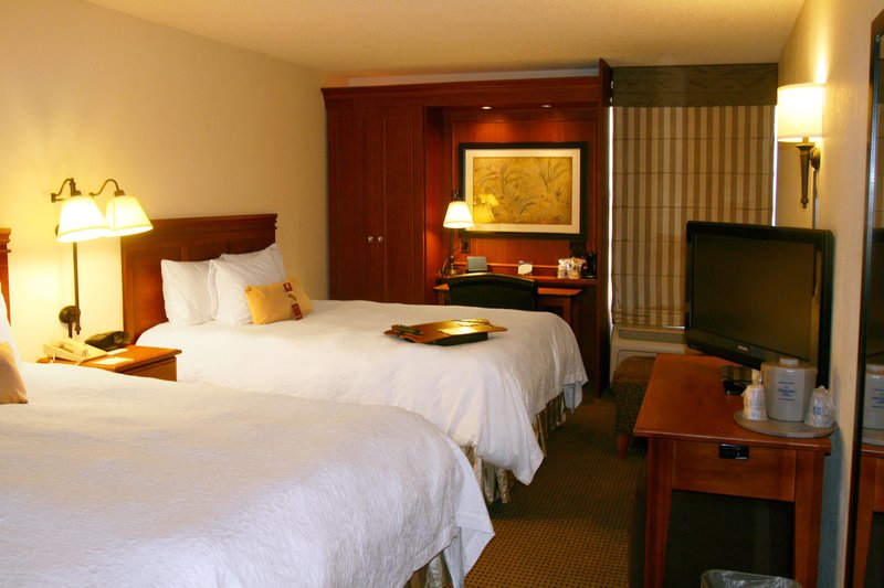 Hampton Inn Des Moines-Airport - Des Moines, IA