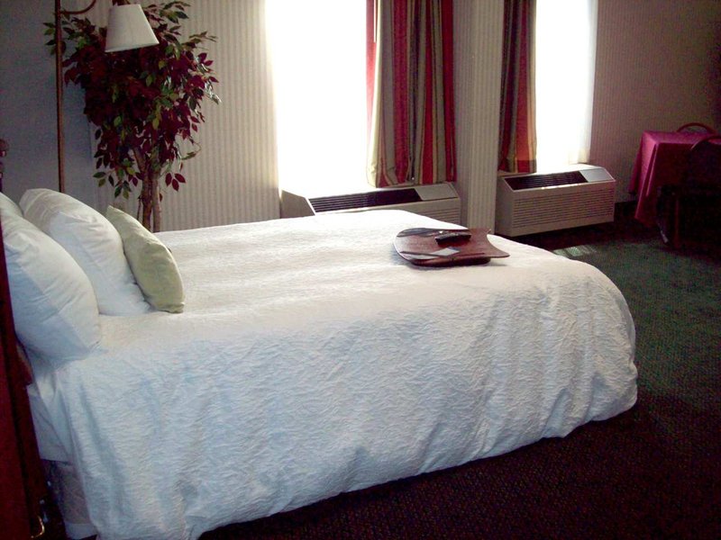 Hampton Inn - Effingham, IL