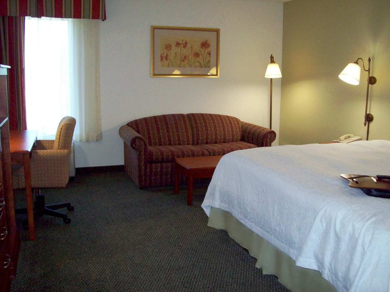 Hampton Inn - Effingham, IL