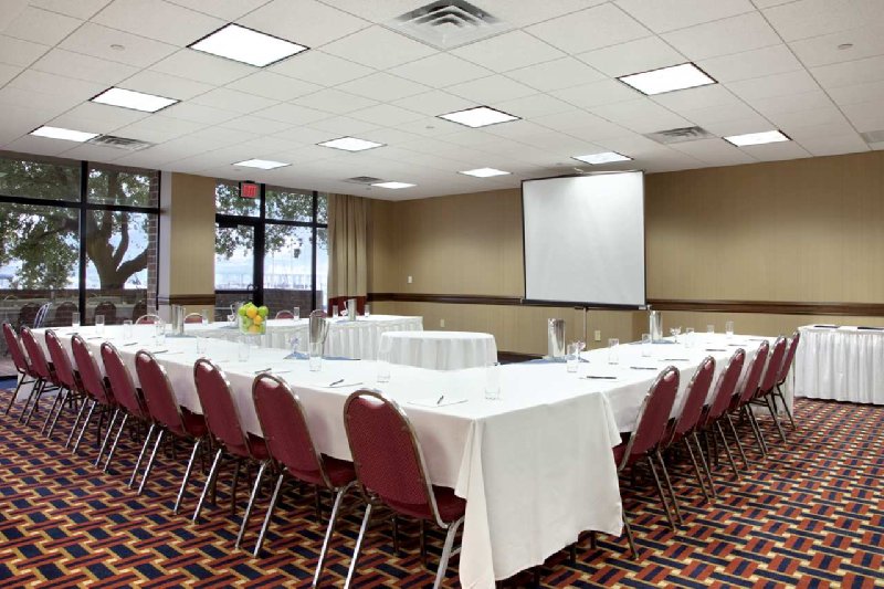 Doubletree By Hilton Hotel New Bern Riverfront - New Bern, NC