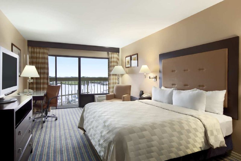 Doubletree By Hilton Hotel New Bern Riverfront - New Bern, NC
