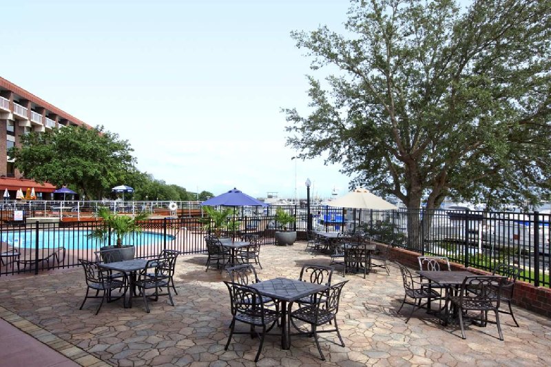 Doubletree By Hilton Hotel New Bern Riverfront - New Bern, NC