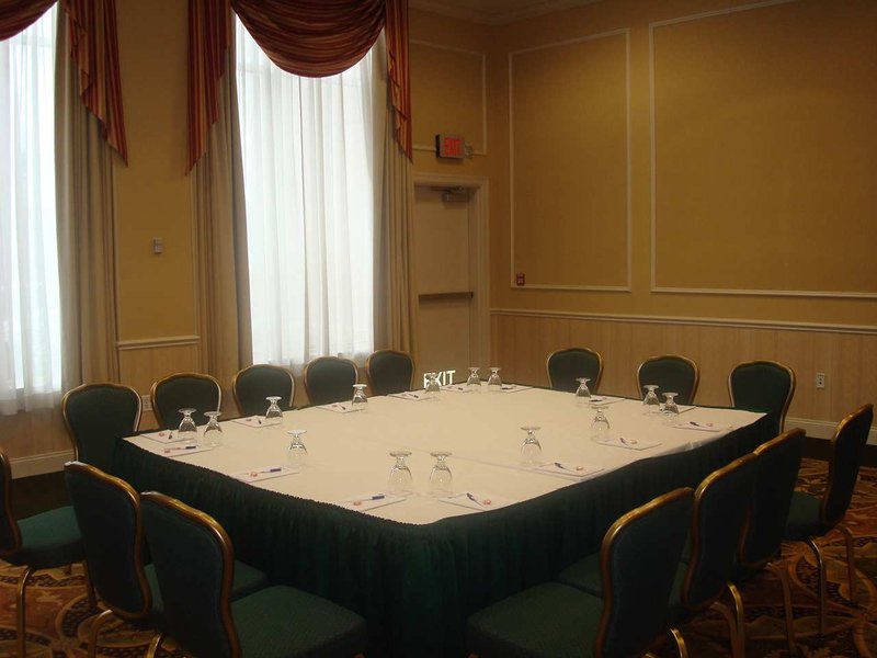 Hilton Garden Inn Edison/Raritan Center - Edison, NJ