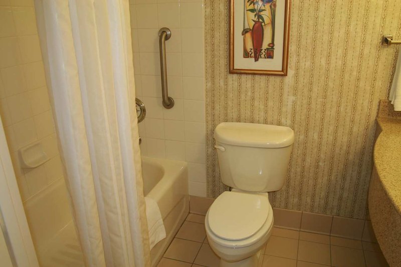 Hilton Garden Inn Edison/Raritan Center - Edison, NJ