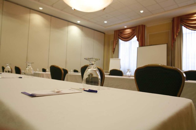 Hilton Garden Inn Edison/Raritan Center - Edison, NJ