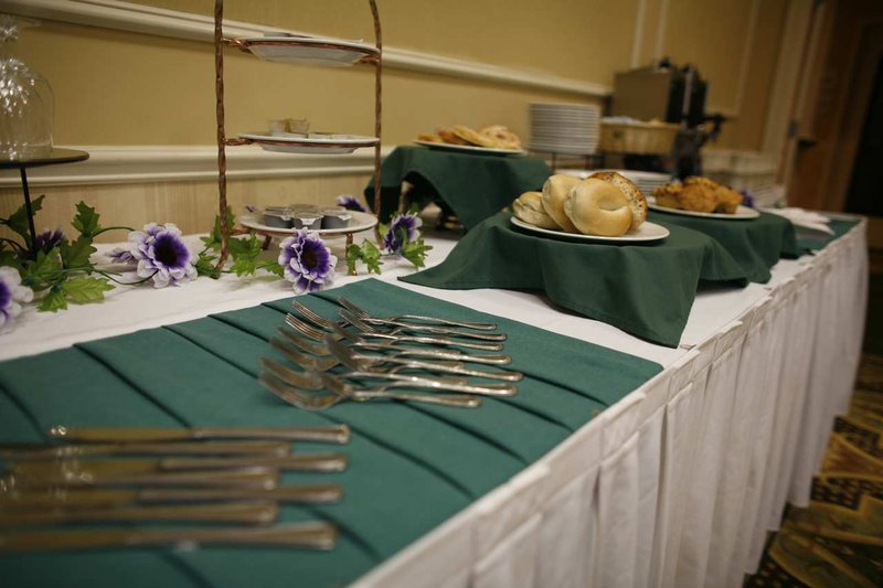 Hilton Garden Inn Edison/Raritan Center - Edison, NJ