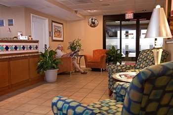 Hampton Inn Cypress Creek - Lobby