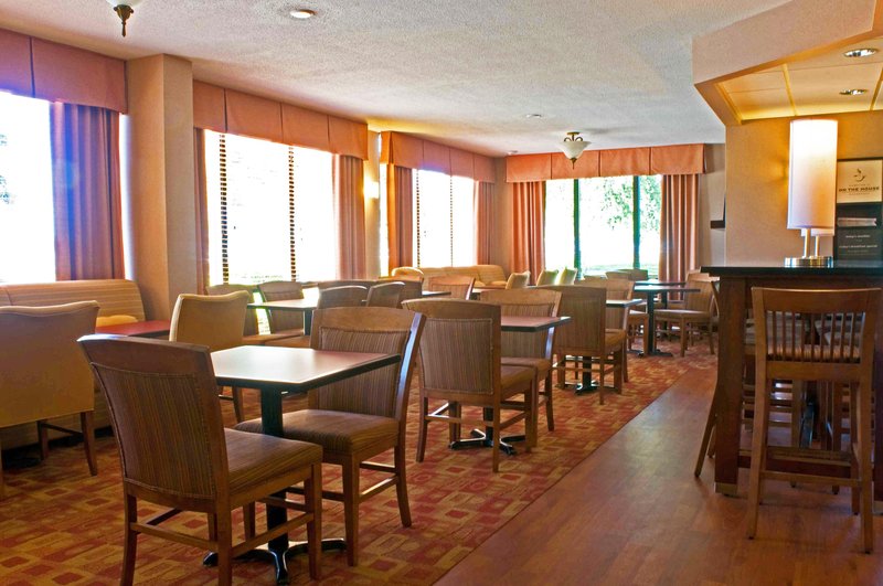 Hampton Inn Fall River/Westport - Westport, MA