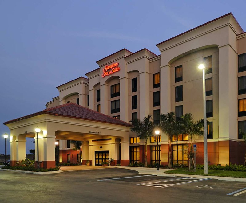Hampton Inn & Suites Fort Myers-Estero/Fgcu - Estero, FL
