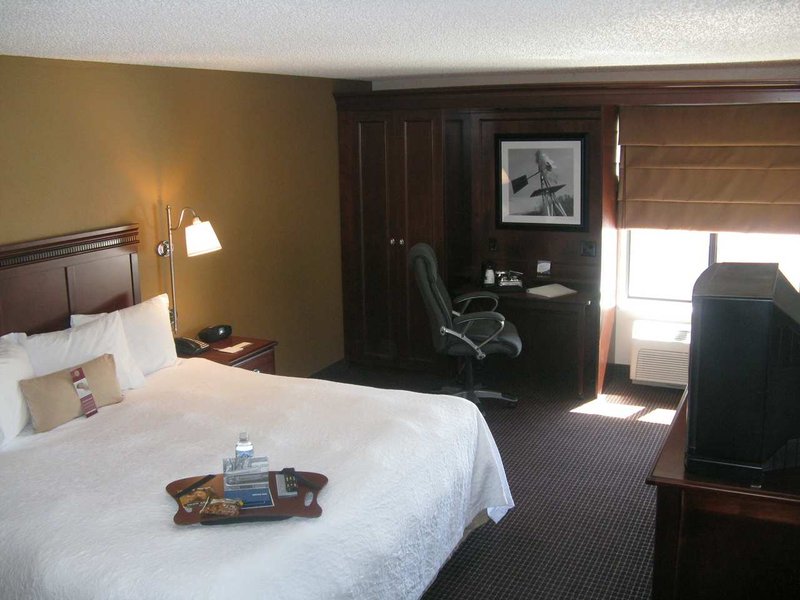 Hampton Inn Sioux Falls - Sioux Falls, SD
