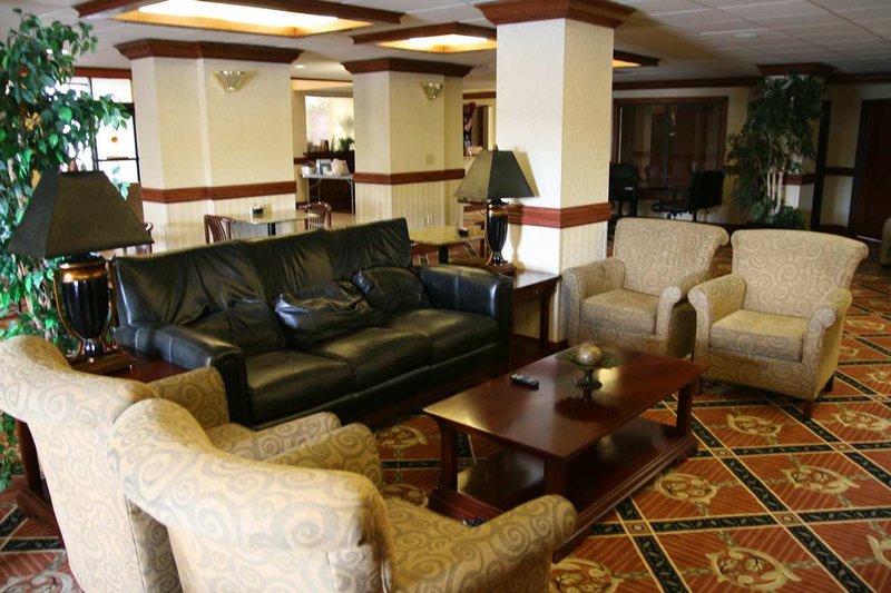 Doubletree Club By Hilton Hotel Springdale - Springdale, AR