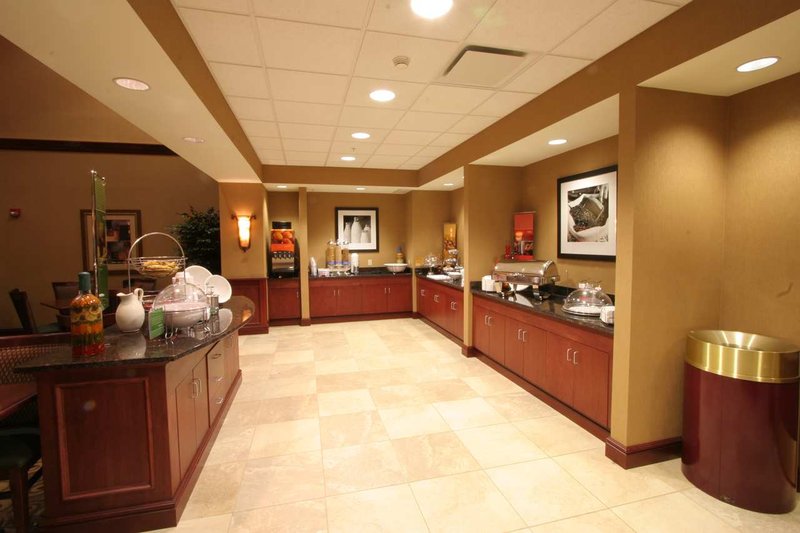 Hampton Inn - Mercer, PA