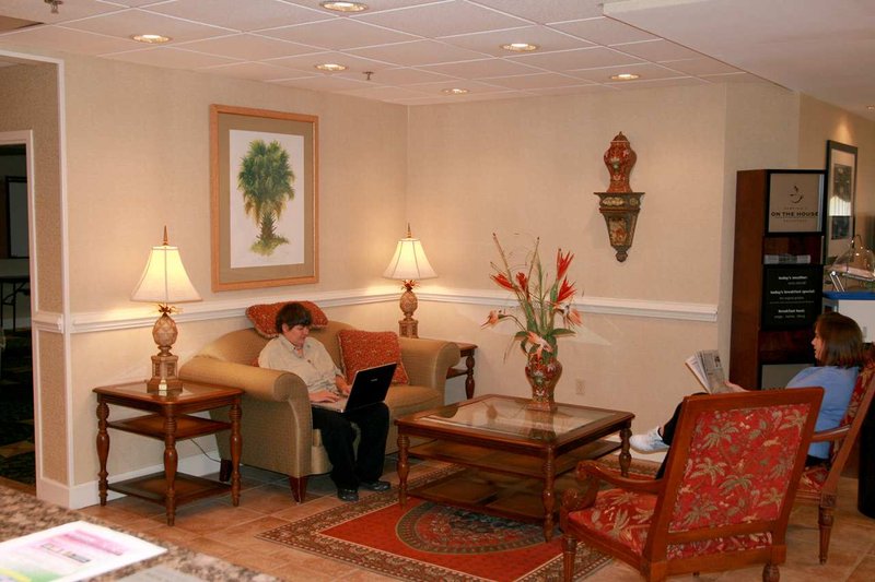 Hampton Inn-Panama City Beach - Panama City, FL