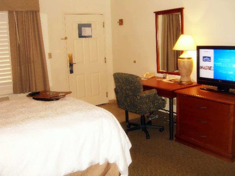 Hampton Inn & Suites Phoenix/Tempe-Asu in Tempe, AZ, photo #3