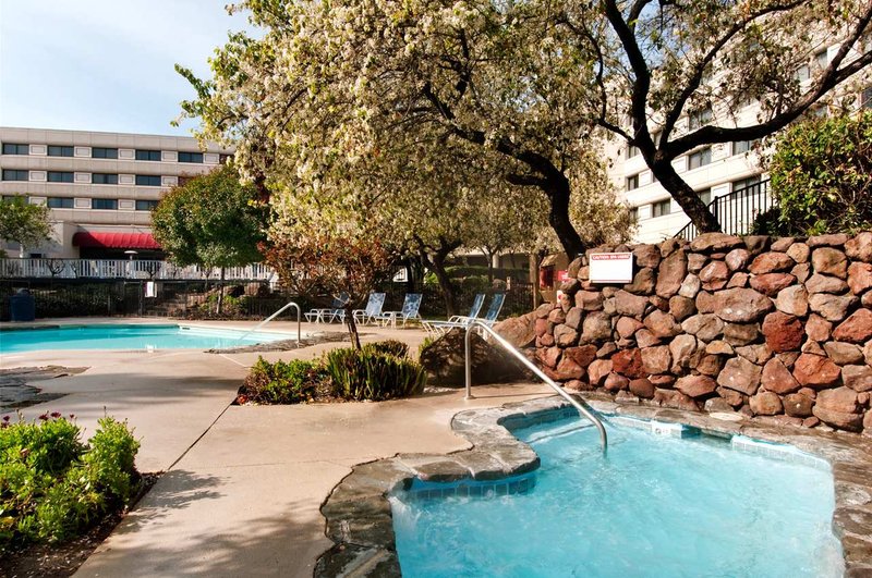 Doubletree By Hilton Hotel Pleasanton At The Club - Pleasanton, CA