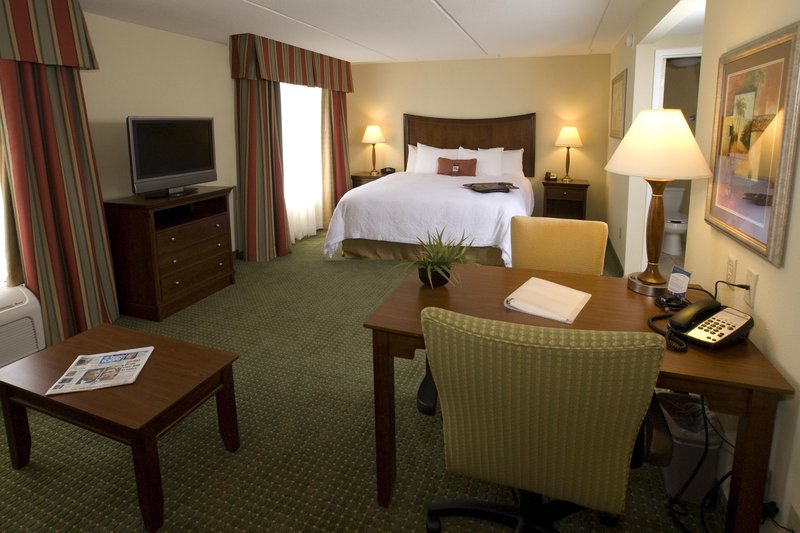 Hampton Inn & Suites Navarre - Navarre, FL