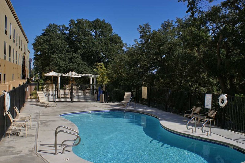 Hampton Inn-Red Bluff - Red Bluff, CA