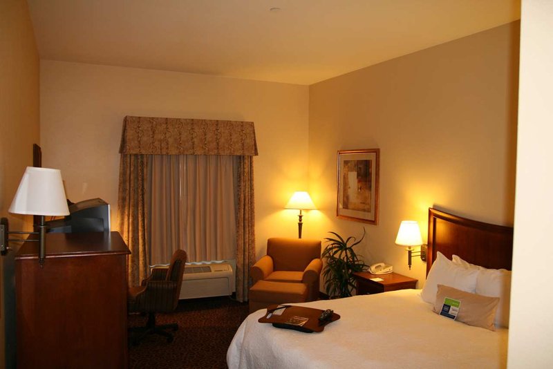 Hampton Inn-Red Bluff - Red Bluff, CA
