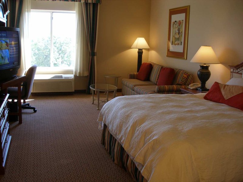 Hilton Garden Inn Redding - Redding, CA