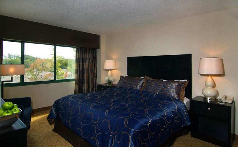 Embassy Suites By Hilton Raleigh Crabtree - Raleigh, NC