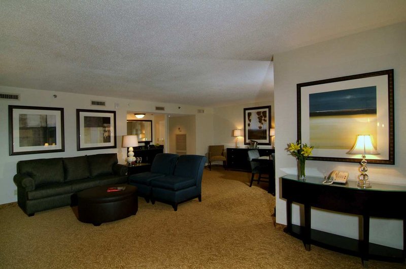 Embassy Suites By Hilton Raleigh Crabtree - Raleigh, NC