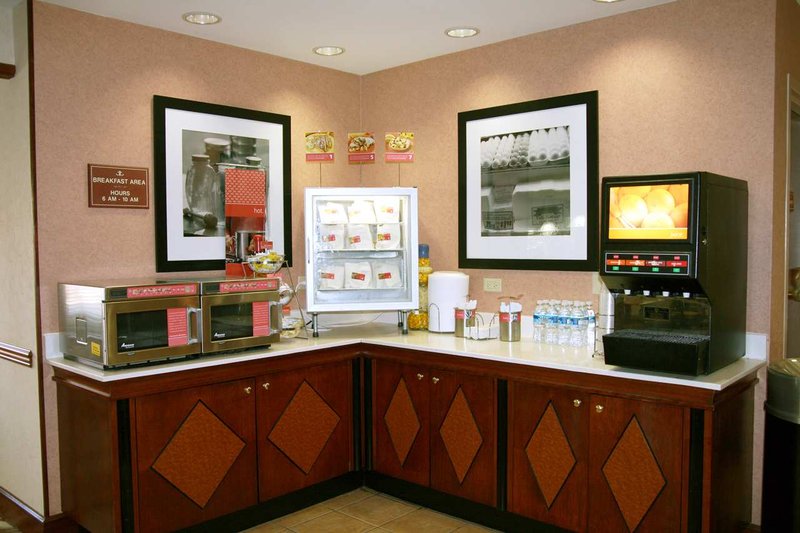 Hampton Inn Raleigh-Capital Blvd. North - Raleigh, NC
