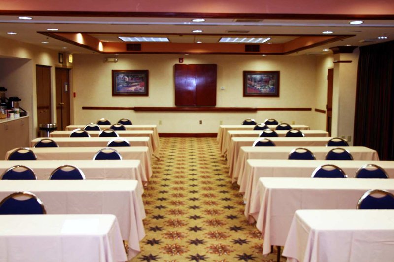 Hampton Inn Raleigh-Capital Blvd. North - Raleigh, NC