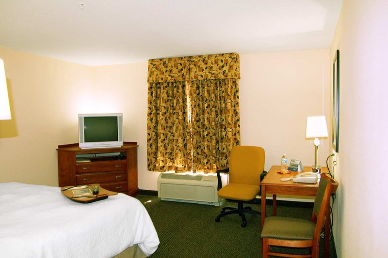 Hampton Inn & Suites Richmond - Richmond, IN