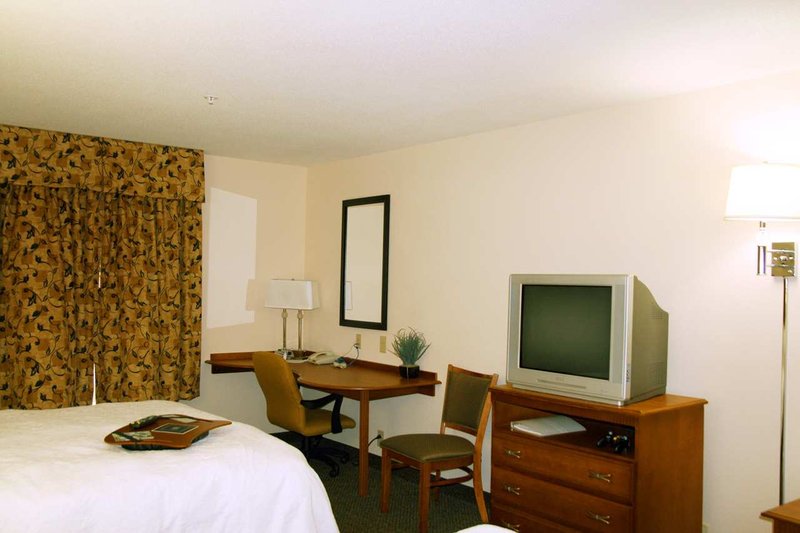 Hampton Inn & Suites Richmond - Richmond, IN