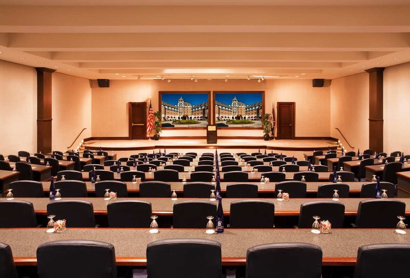 Hotel Roanoke & Conference Center, A Doubletree Hotel - Roanoke, VA