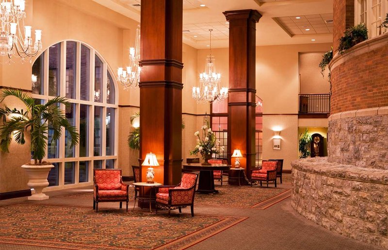 Hotel Roanoke & Conference Center, A Doubletree Hotel - Roanoke, VA