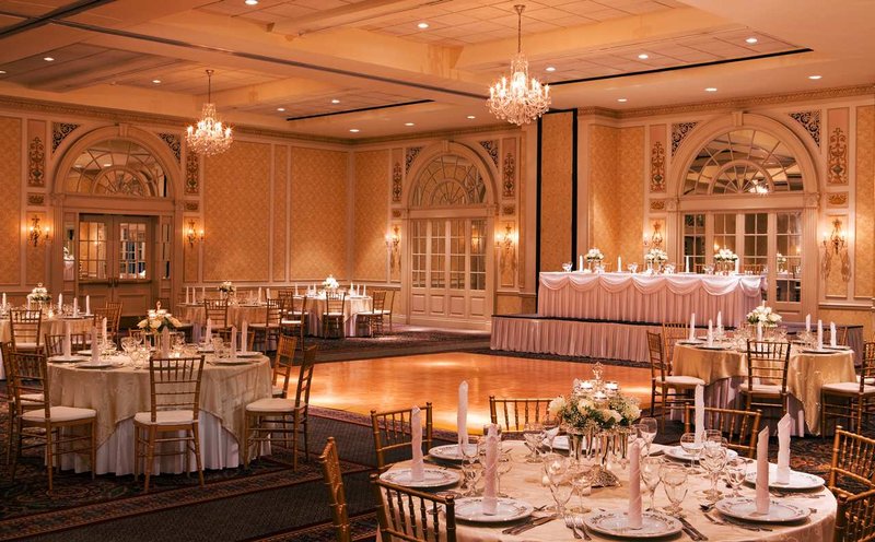 Hotel Roanoke & Conference Center, A Doubletree Hotel - Roanoke, VA
