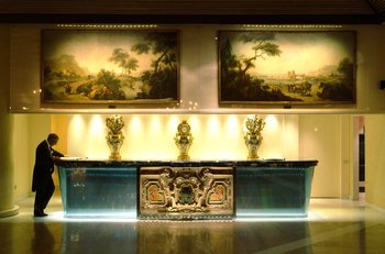 Rome Cavalieri, Waldorf Astoria Hotels - Lobby