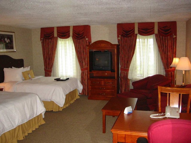 Hampton Inn & Suites Rockville Centre - Rockville Centre, NY