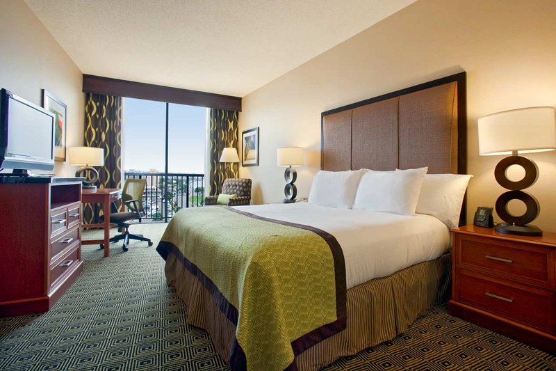 Hilton San Diego Airport/Harbor Island - San Diego, CA