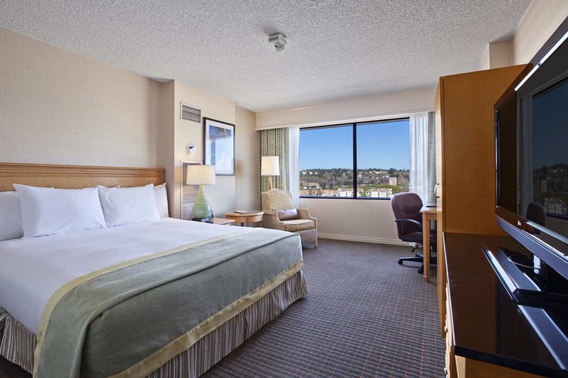 Hilton San Diego Mission Valley - San Diego, CA