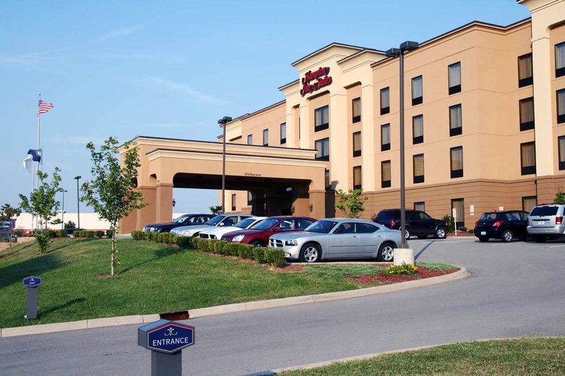 Hampton Inn & Suites Louisville East - Louisville, KY