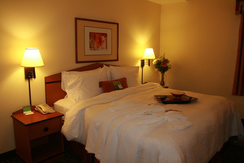 Hampton Inn & Suites Seattle-North/Lynnwood - Lynnwood, WA