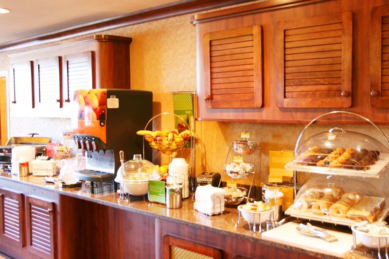 Hampton Inn-Seekonk - Seekonk, MA