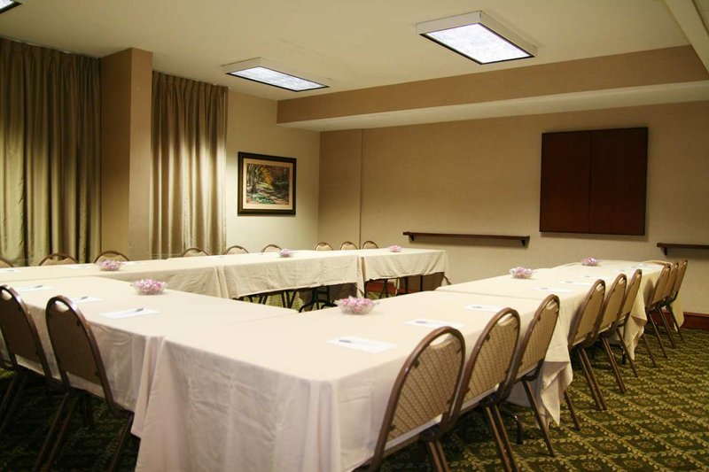 Hampton Inn Staunton - Staunton, VA