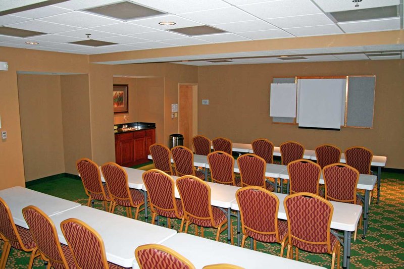 Hampton Inn Hays-North Of I-70 - Hays, KS