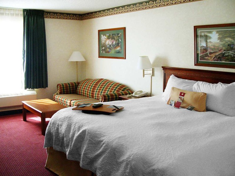 Hampton Inn & Suites Springfield - Springfield, MO