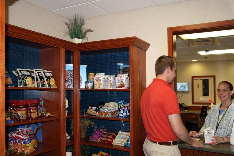 Hampton Inn & Suites Springfield - Springfield, MO