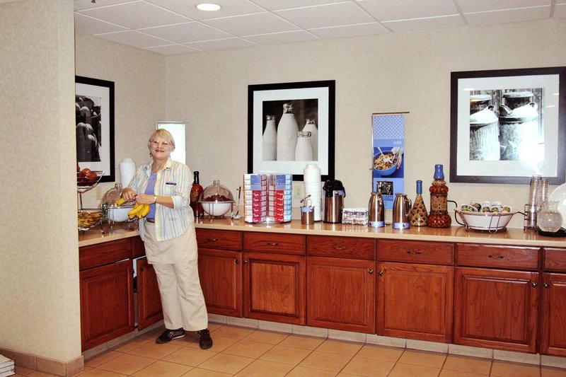 Hampton Inn & Suites Springfield - Springfield, MO