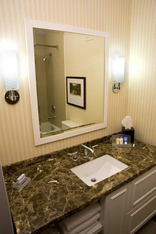 Doubletree By Hilton Hotel Collinsville-St. Louis - Collinsville, IL
